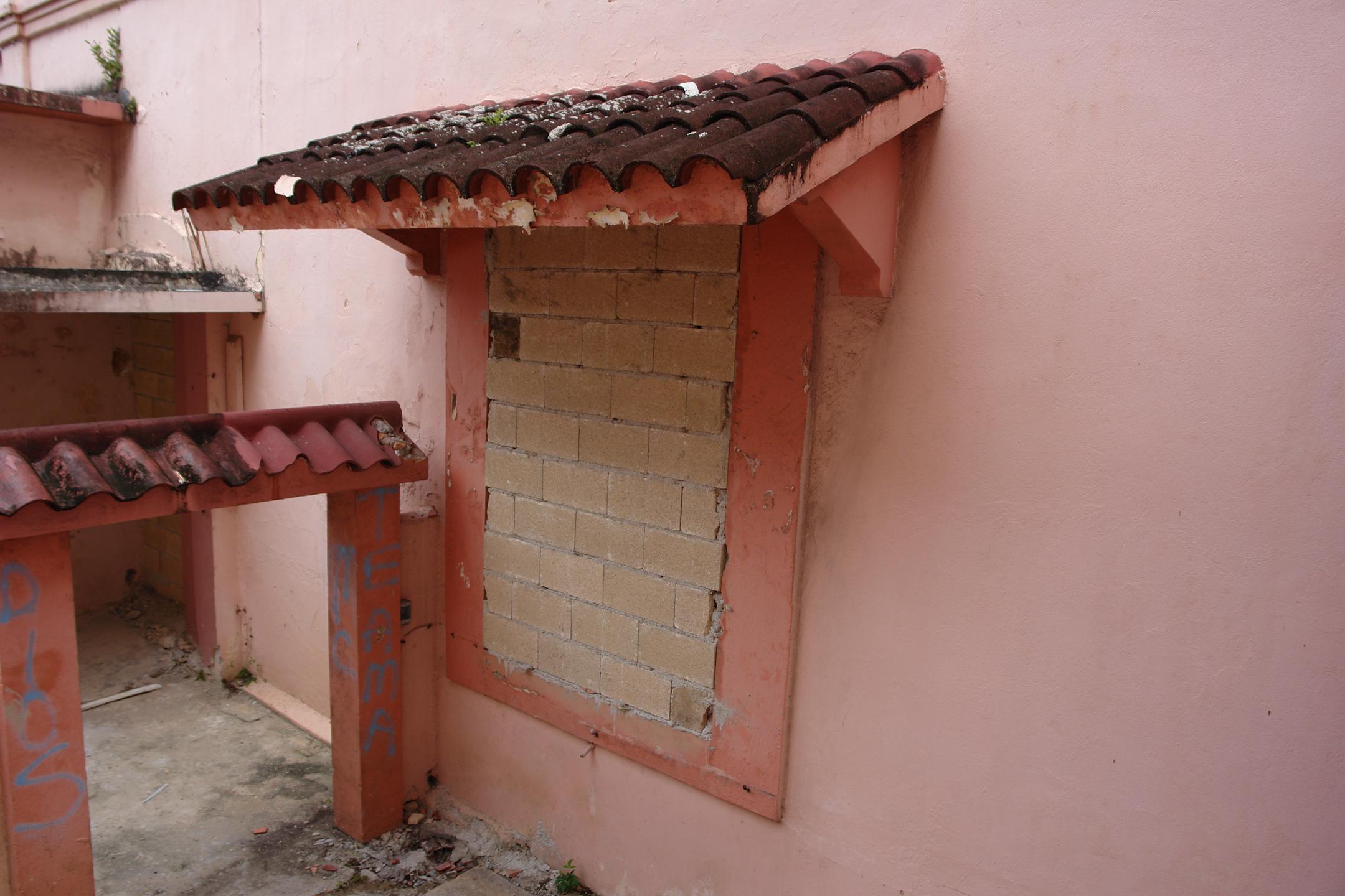 Colegio La Milagrosa - San Juan (Río Piedras) - 2011 00092